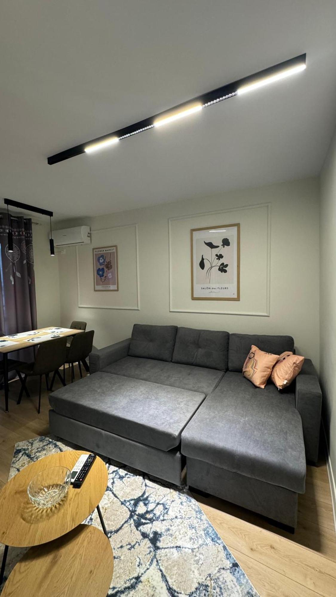 Charming Comfort Apartment Tirana Zewnętrze zdjęcie