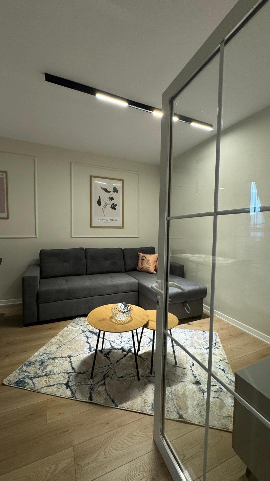 Charming Comfort Apartment Tirana Zewnętrze zdjęcie