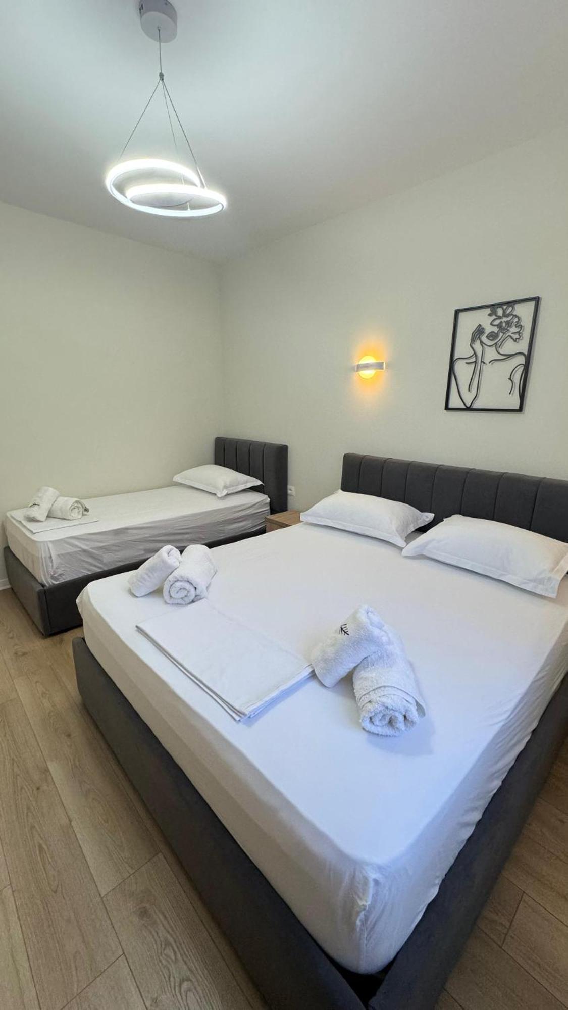 Charming Comfort Apartment Tirana Zewnętrze zdjęcie