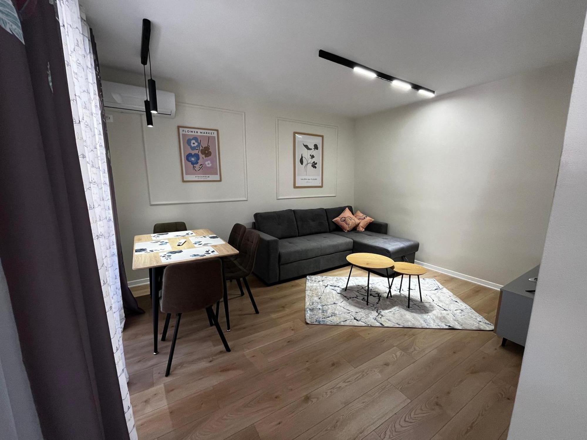 Charming Comfort Apartment Tirana Zewnętrze zdjęcie